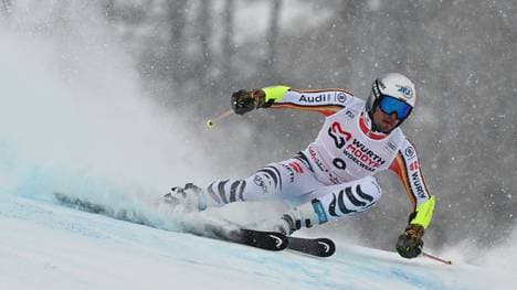 Alexander Schmid beim Riesenslalom in Val d'Isère 2024