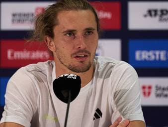 Alexander Zverev spricht nach der knappen Final-Niederlage beim ATP-Event in Wien über seine aktuelle Form und zukünftige Duelle mit Jannik Sinner. Außerdem gibt es einen kleinen Wink an seine Kritiker.
