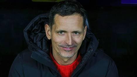 Eintracht-Trainer Dino Toppmöller