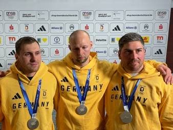 Das Bobteam rund um Francesco Friedrich gewinnt im Viererbob die Silbermedaille. Wird Friedrich zu den Olympischen Winterspielen 2030 nochmal zurückkehren? 