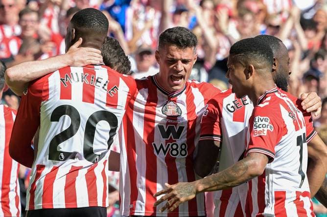 Sunderland schreibt Fußballmärchen
