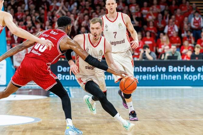 BBL: Bayern verlieren in Bamberg - Alba erlebt Debakel
