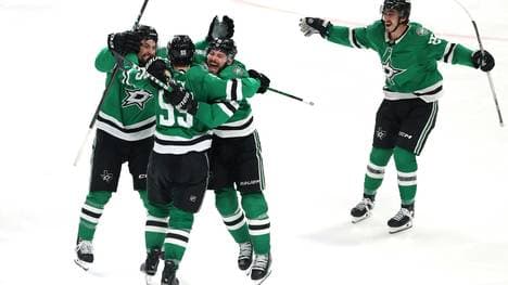 Die Dallas Stars feiern den Sieg