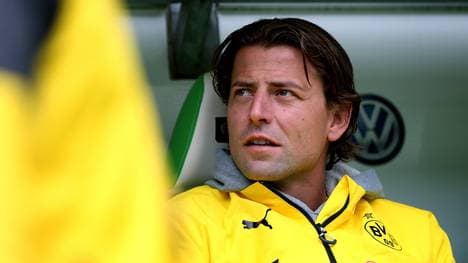 Roman Weidenfeller von Borussia Dortmund auf der Bank