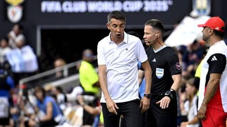 Bruno Lage gerät mit einem Spieler aneinander