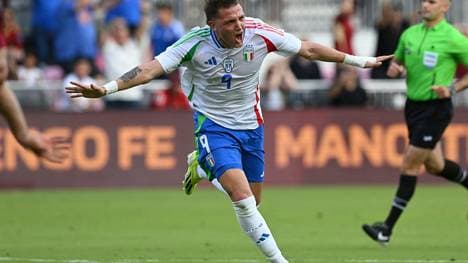 Mateo Retegui bejubelt seinen Treffer zum 1:0