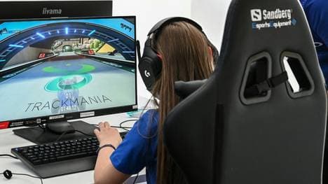 Die Telekom will mehr Frauen im eSports hervorbringen