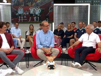Im FIROCKX.ONE WM Doppelpass findet Olaf Thon nur lobende Worte für Bundestrainer Julian Nagelsmann nach dem späten Sieg gegen die Elfenbeinküste. Der Weltmeister von 1990 richtet dabei auch Worte an Jürgen Klopp. 