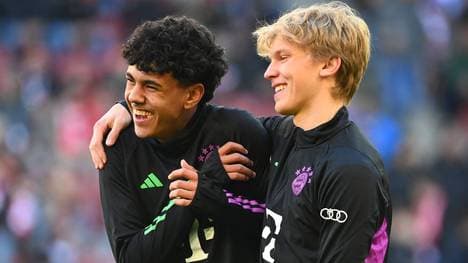 Frans Krätzig (r.) verlässt den FC Bayern wohl doch noch 