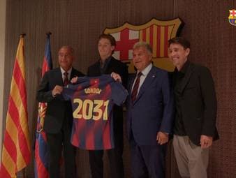 Anthony Gordon wechselt von Newcastle United zum FC Barcelona und entscheidet sich damit gegen den FC Bayern.