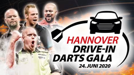 Bei der Hannover Drive-In Darts Gala tritt unter anderem MvG (u.) an das Oche