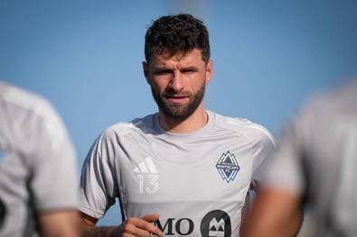 Müller bleibt - und verdient deutlich mehr