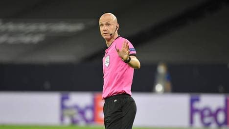 Anthony Taylor in der Europa League im Einsatz