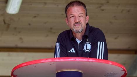 Fredi Bobic erlebt eine schwierige Zeit bei Legia Warschau