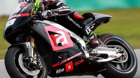 Auch die Offiziellen sind mit Marco Melandri bisher nicht wirklich zufrieden