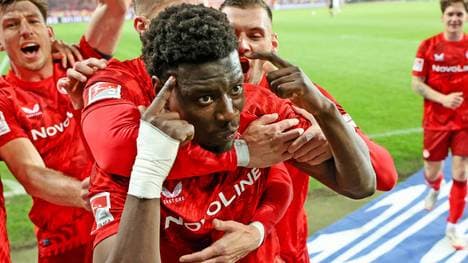 Ragnar Ache beim Torjubel gegen Fortuna Düsseldorf