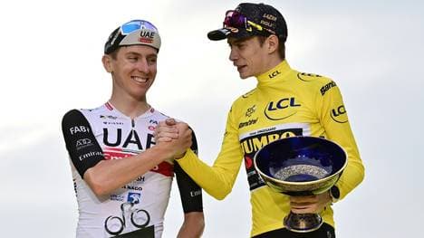 Dauer-Duell auf der Tour: Pogacar (l.) und Vingegaard