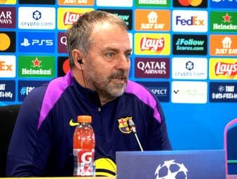 Auf der Pressekonferenz vor dem Spiel gegen die Eintracht wird Hansi Flick gefragt, ob er Kontakt zu Bundestrainer Julian Nagelsmann hat wegen Marc-André ter Stegen? Der Barca-Trainer blockt das Thema eher ab. 