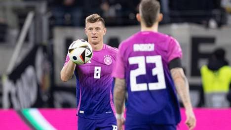 Toni Kroos und Robert Andrich standen bereits gemeinsam im Nationaltrikot auf dem Platz