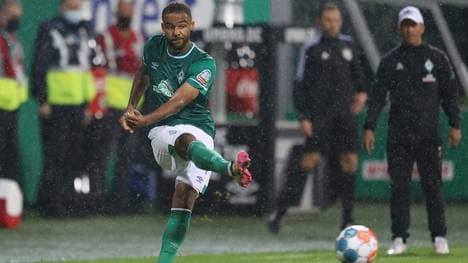 Mbom absolvierte 23 Bundesligaspiele für Bremen