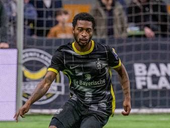 1860-Held von Auto erfasst