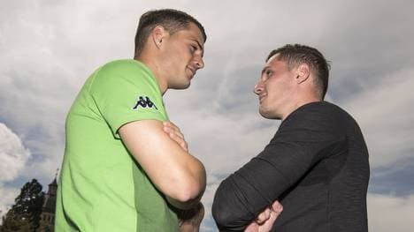 Granit (links) und Taulant Xhaka spielen für die Schweiz respektive Albanien. Sie absolvieren das erste Bruderduell bei einer EM überhaupt.