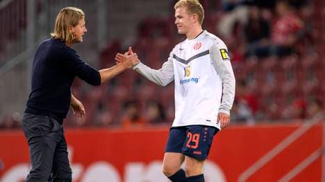 Bo Henriksen schwärmt von Jonathan Burkardt (r.)