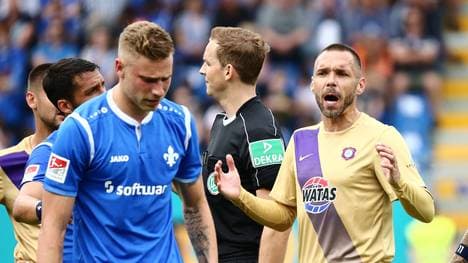 Christian Tiffert beim Spiel in Darmstadt
