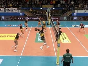 Der VfB Suhl LOTTO Thüringen gewinnt das Derby gegen Schwarz-Weiß Erfurt mit 3:0.