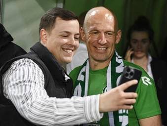 Aufstiegs-Krimi! Auch Robben feiert mit