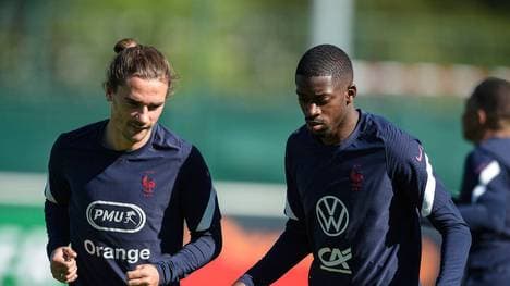 Antoine Griezmann und Ousmane Dembélé (v.l.) werden nach einem Rassismus-Eklat kritisiert