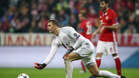 FC Bayern Muenchen v Arsenal FC - UEFA Champions League Round of 16: First Leg