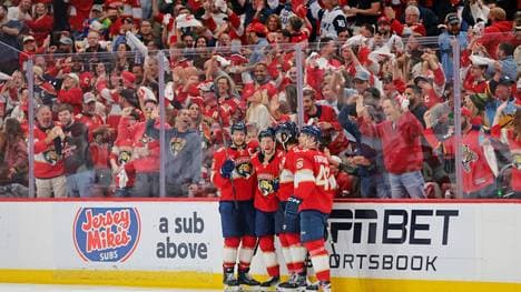 Die Panthers dominieren das Halbfinale bislang