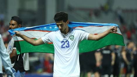 Usbekistans Fußballer fahren nach Paris