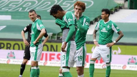 Das könnte in den Relegationsspielen (wie hier bei Werder Bremen) bald ein Thema sein: Die DFL befasst sich mit Abschaffung der Auswärtstore-Regel