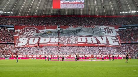 So sah die Choreo der Bayern-Fans gegen Gladbach aus