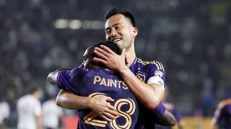 Los Angeles Galaxy gewinnt sein erstes Saisonspiel