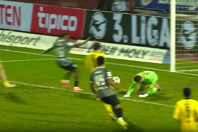 Unglaublicher Torwart-Bock kostet den Sieg