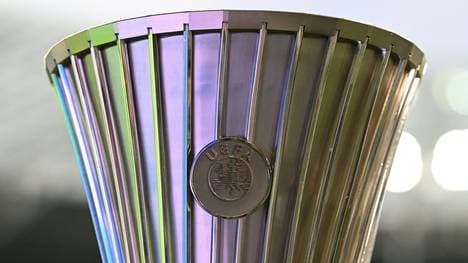 Trophäe der Conference League