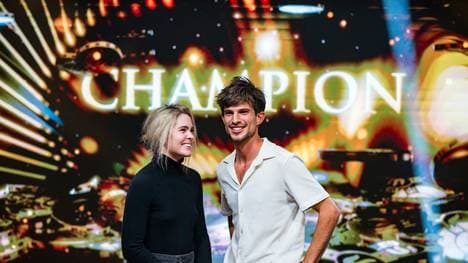 Mario Mosböck und seine Verlobte Amanda