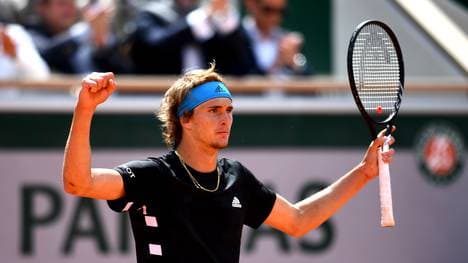 Alexander Zverev steht nach dem Sieg gegen Fabio Fognini im Viertelfinale der French Open