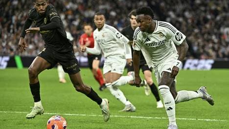 Vinicius Junior (r.) erzielt das 1:1