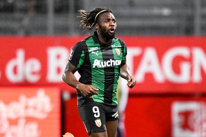 PSG-Konkurrent patzt