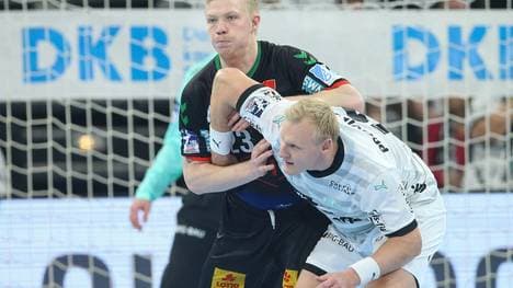 Wiencek (r.) hakt den Meistertitel ab