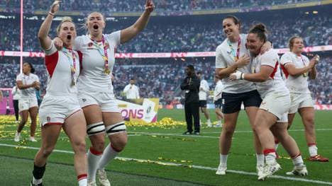 Englands Rugby-Spielerinnen feiern den Titel