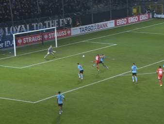 Vor dem Liga-Kracher gegen den FC Bayern München löst Union Berlin seine Pflichtaufgabe im DFB-Pokal bei Waldhof Mannheim erst im Nachsitzen. Alle Highlights und Tore im Video.