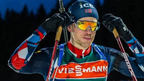 Der Norweger Tarjei Bö läuft weiter im Biathlon-Weltcup