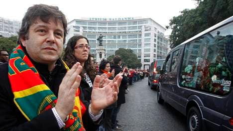 FBL-POR-FUNERAL-EUSEBIO