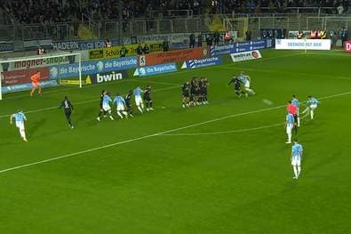 Traum-Freistoß lässt Sechzig jubeln