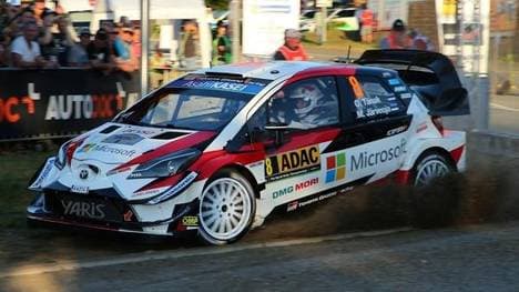 Ott Tänak liegt nach vier Wertungsprüfungen in Führung